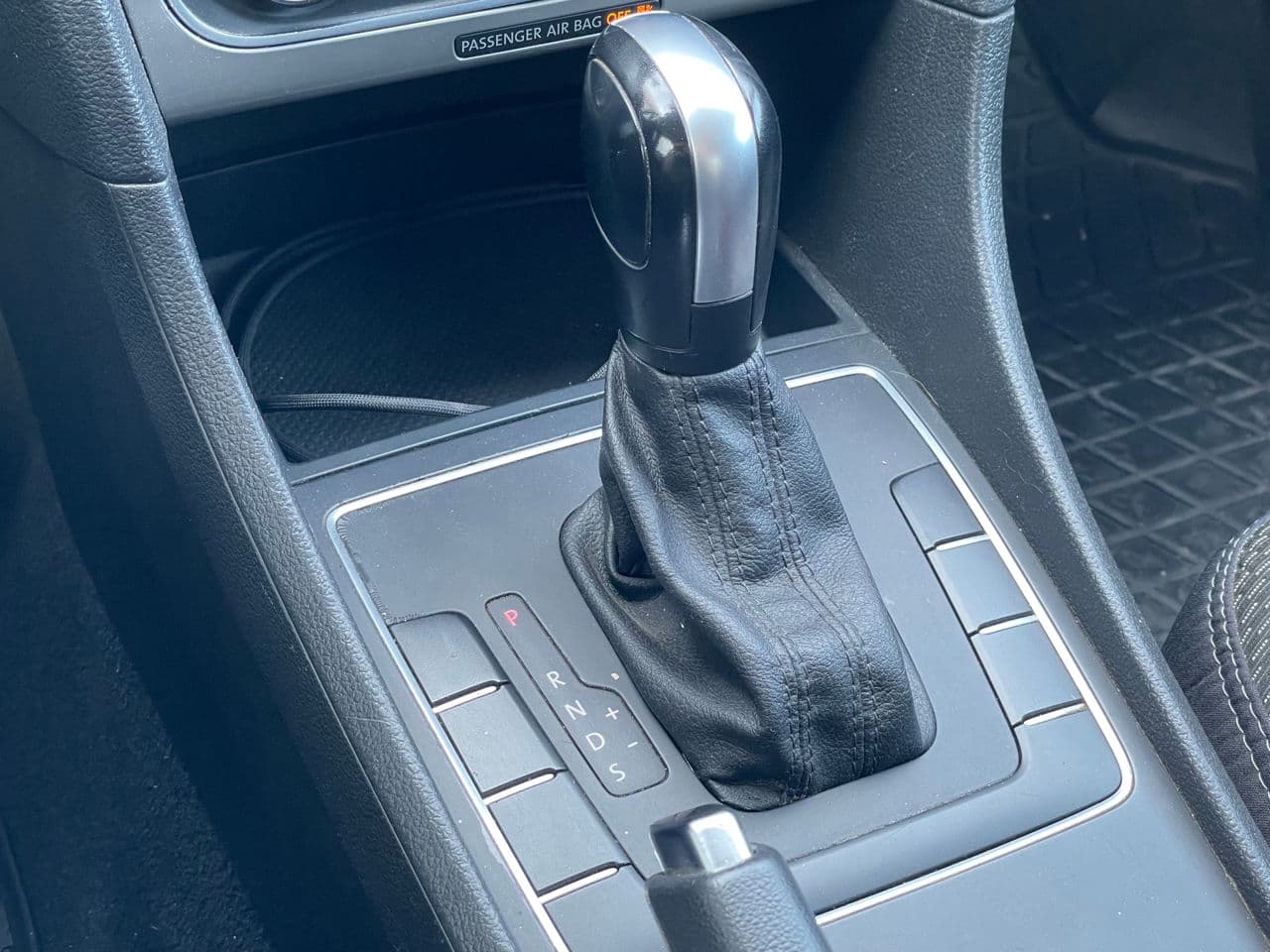 2014 Volkswagen Passat — Miniatură 10