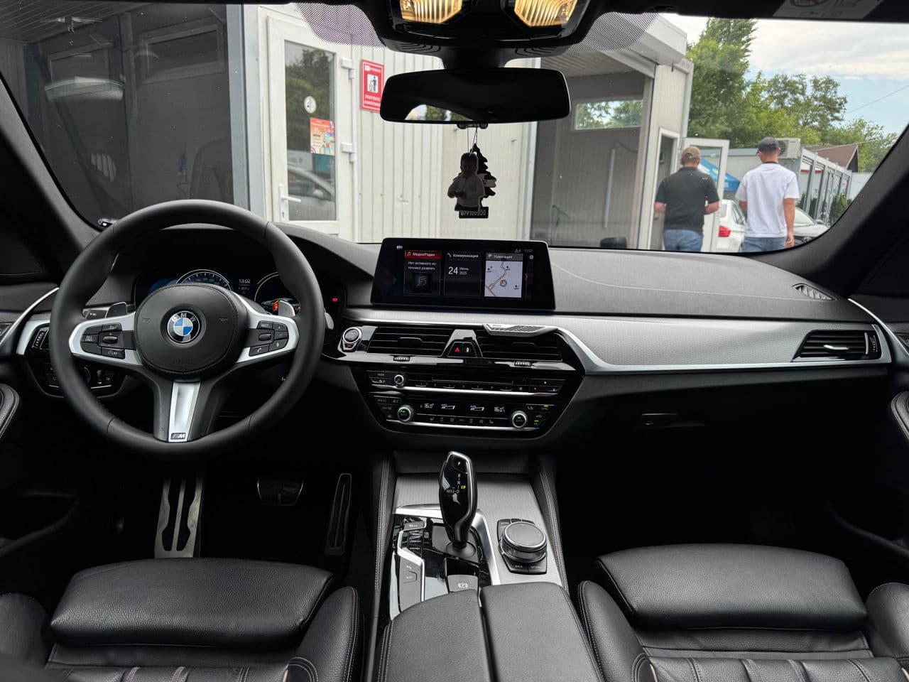2017 BMW 520 — Miniatură 8