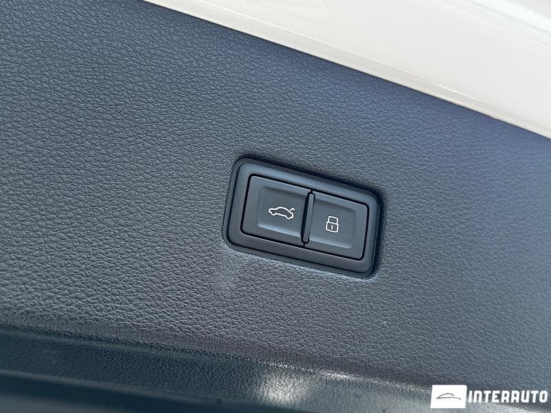 2020 Audi Q8 — Miniatură 23