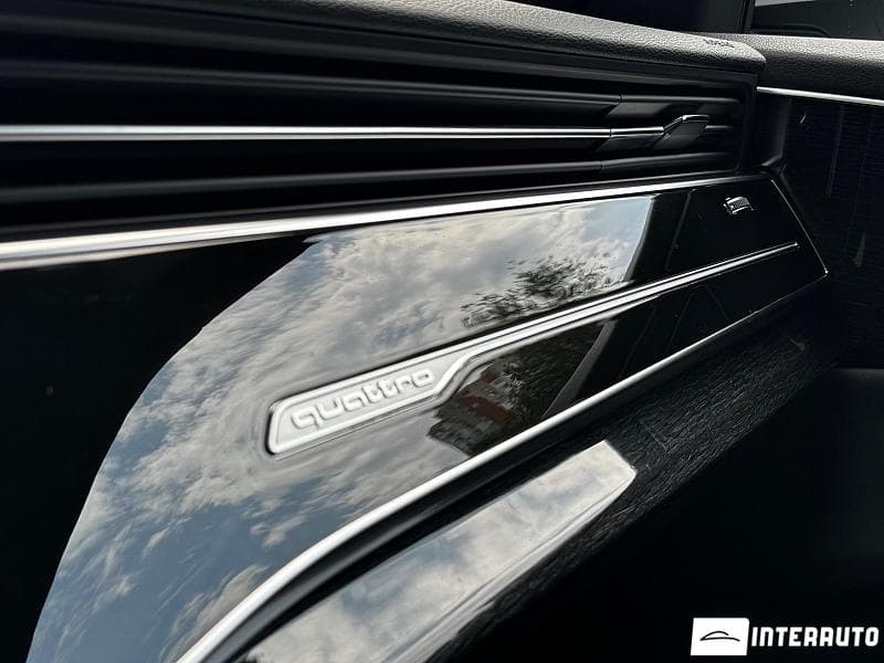 2020 Audi Q8 — Miniatură 14