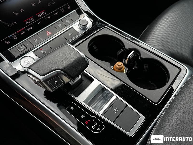 2020 Audi Q8 — Miniatură 13