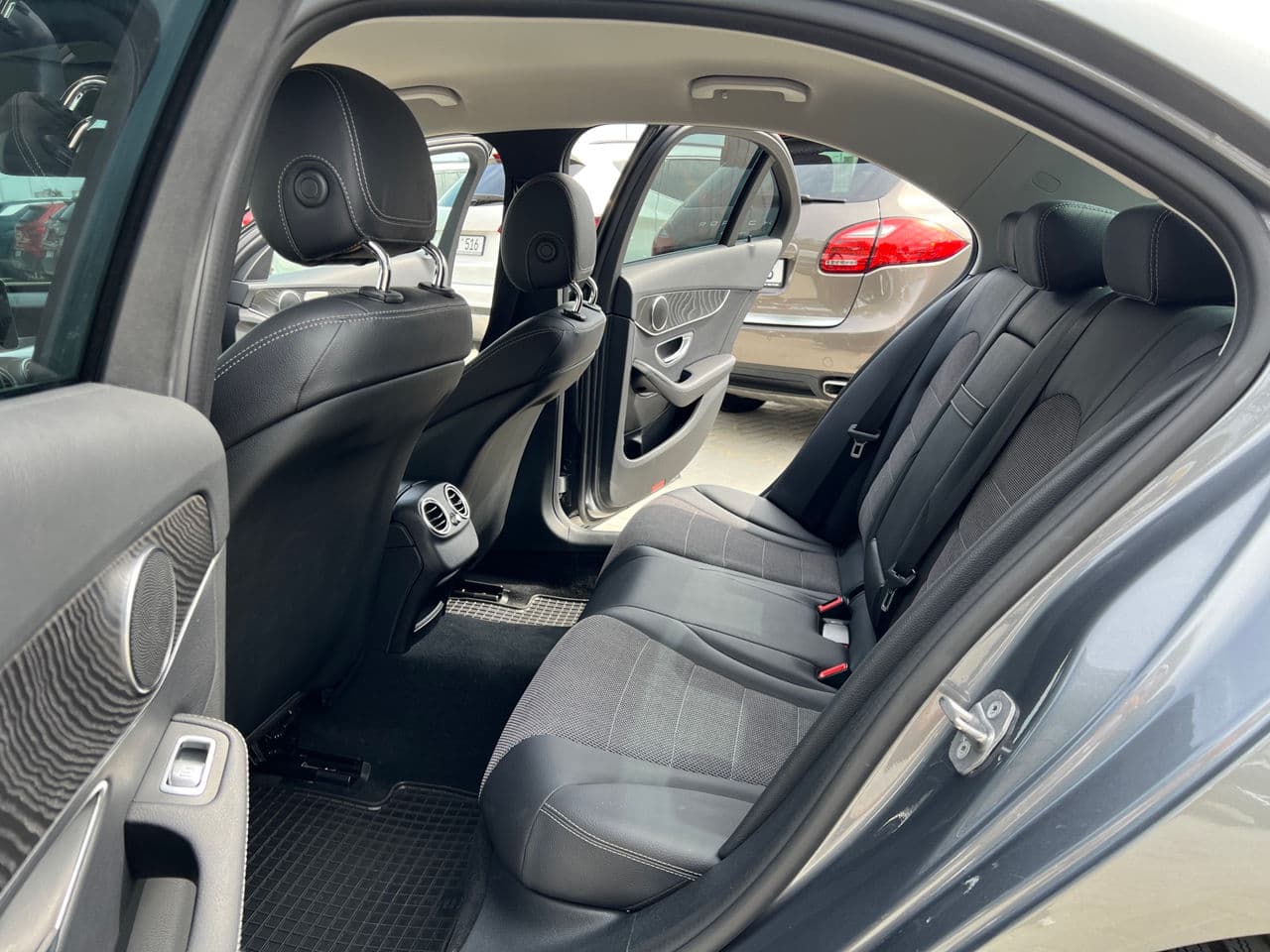 2018 Mercedes C 180 — Miniatură 12