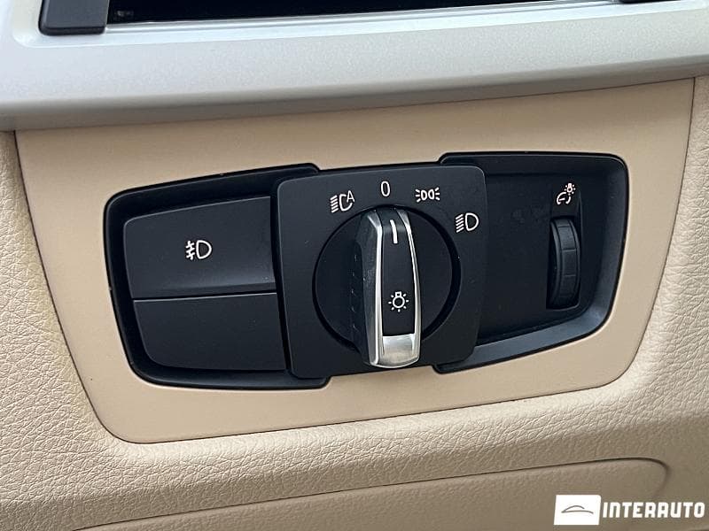 2018 BMW 320 — Miniatură 20
