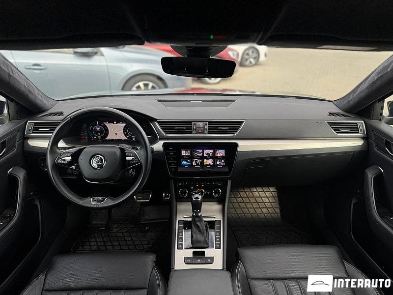 2020 Skoda Superb — Miniatură 6
