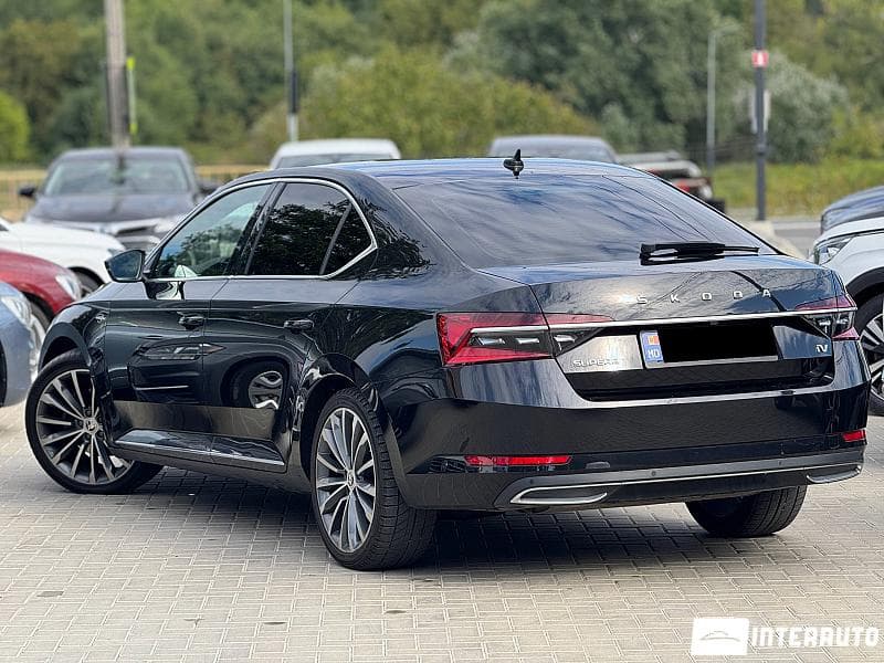 2020 Skoda Superb — Miniatură 4