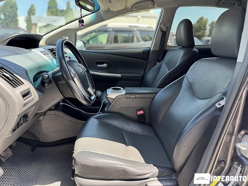 2013 Toyota Prius Plus / V — Miniatură 7