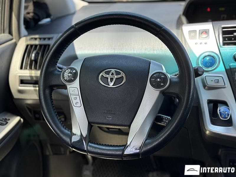 2013 Toyota Prius Plus / V — Miniatură 10