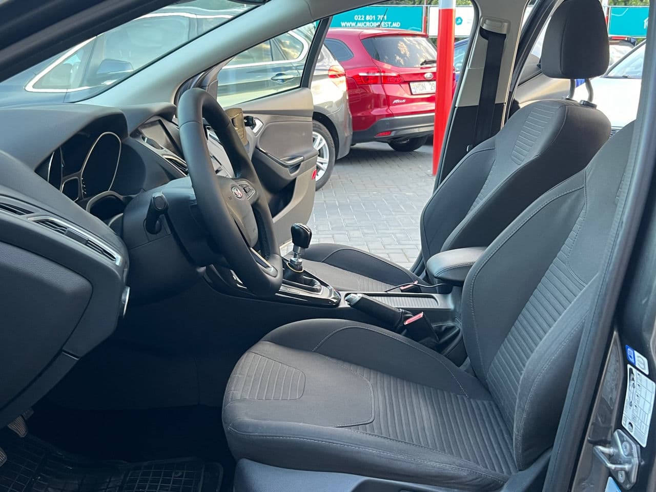 2015 Ford Focus — Miniatură 5