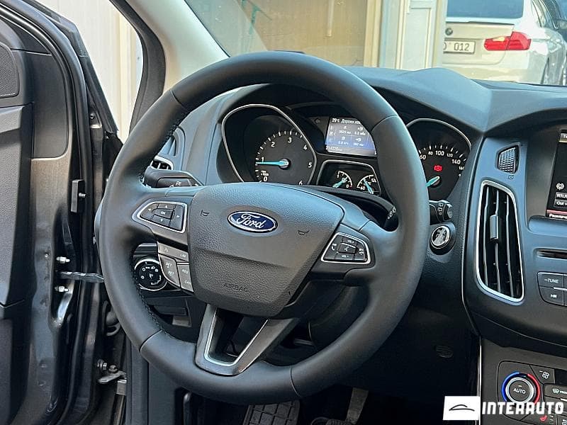 2015 Ford Focus — Miniatură 8