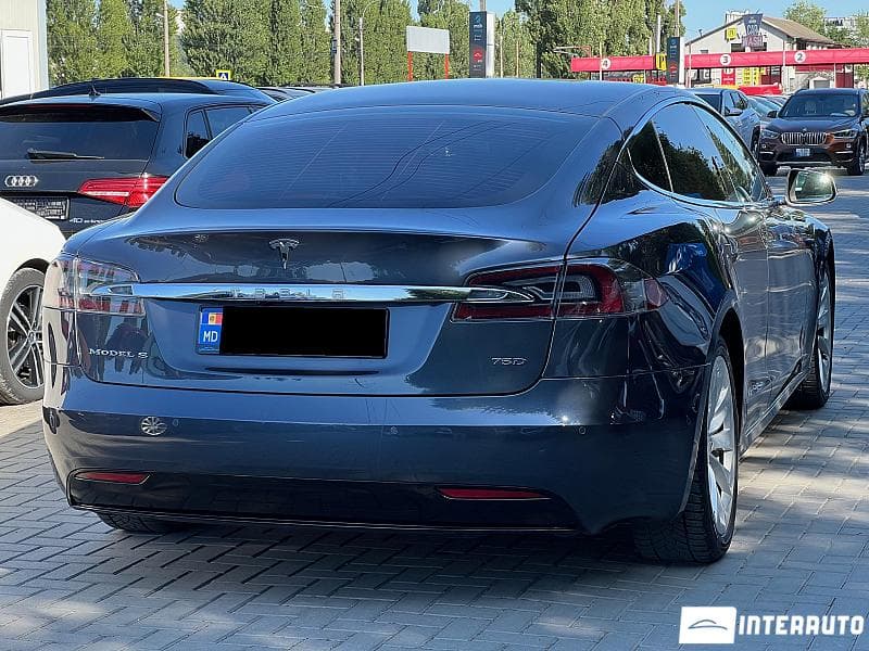 Tesla Model S 2018 — Миниатюра 2