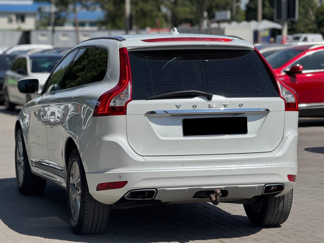 2017 Volvo XC 60 — Miniatură 2