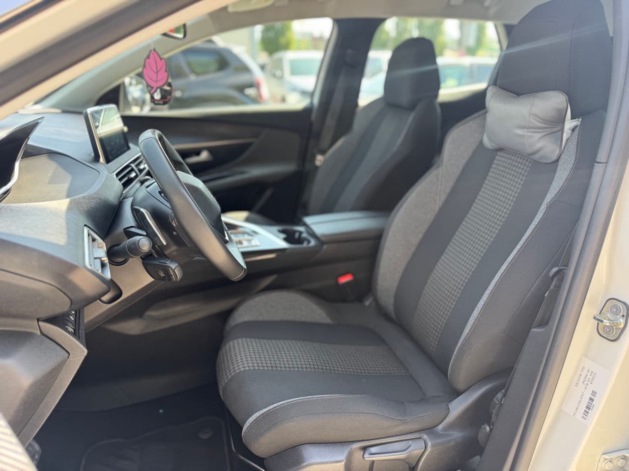 2022 Peugeot 3008 — Miniatură 5