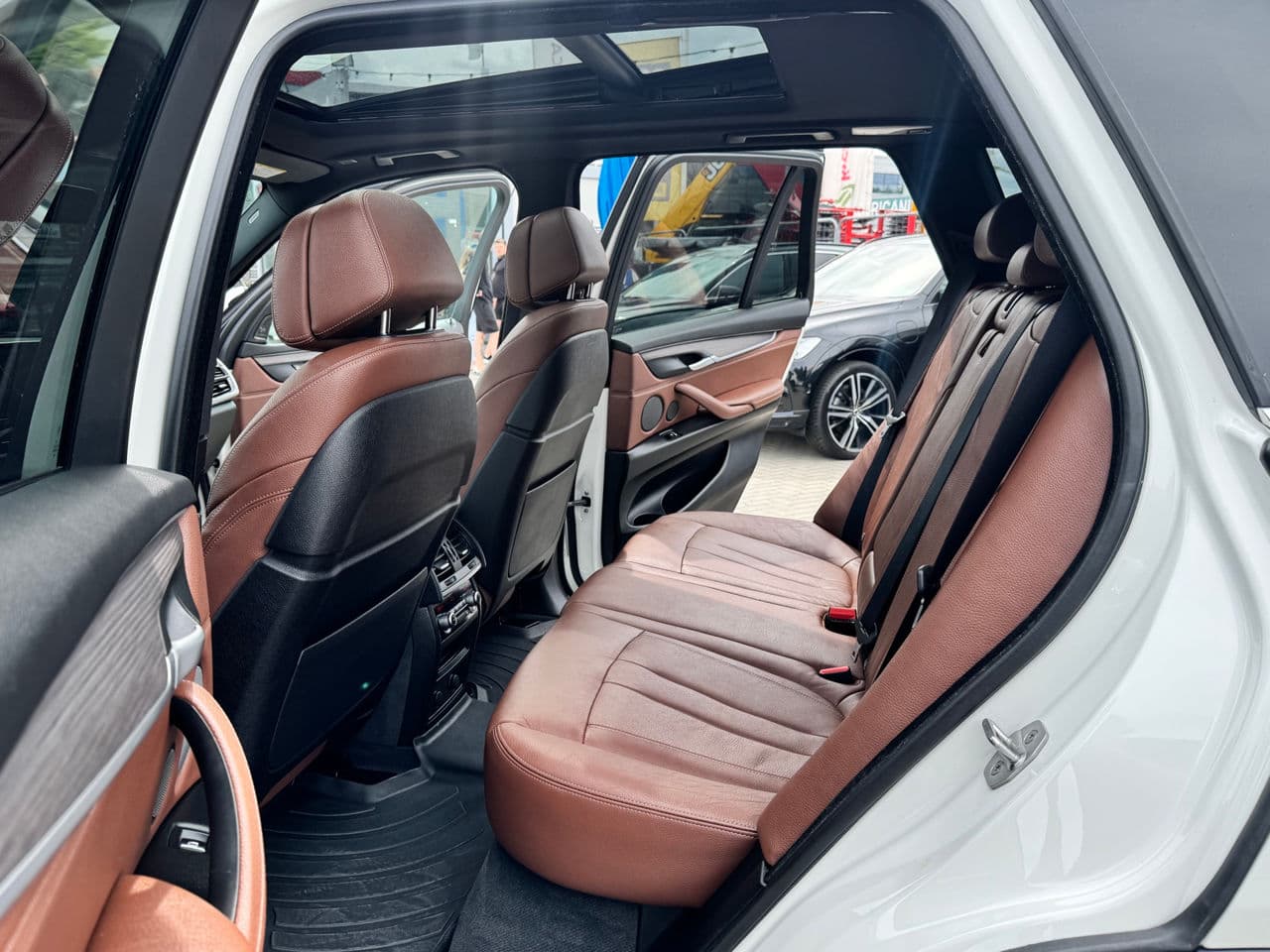 BMW X5 4.0e 2016 — Миниатюра 14