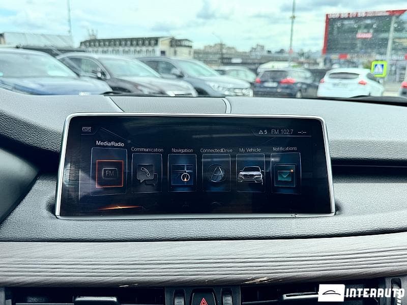BMW X5 4.0e 2016 — Миниатюра 11