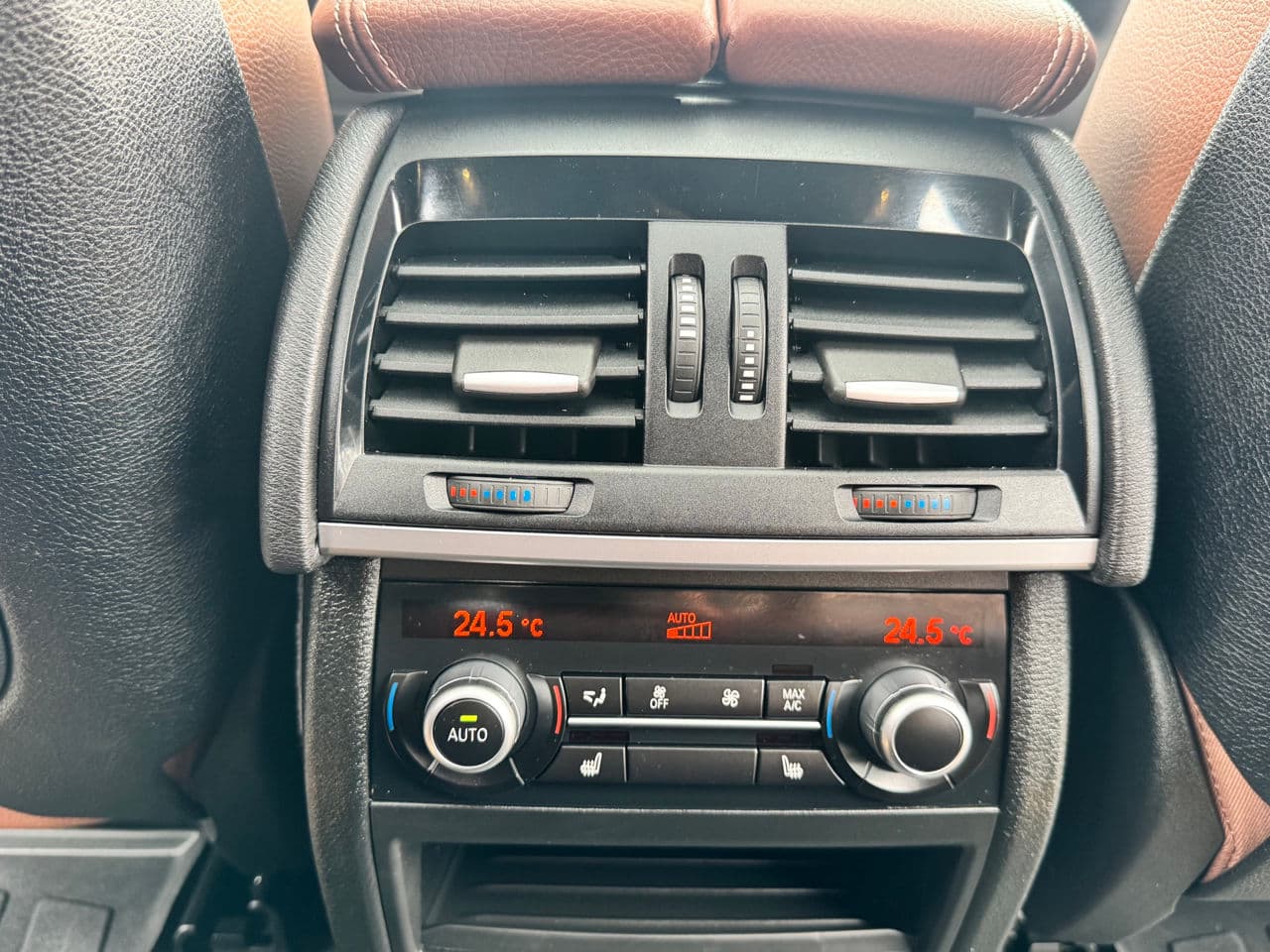 BMW X5 4.0e 2016 — Миниатюра 15