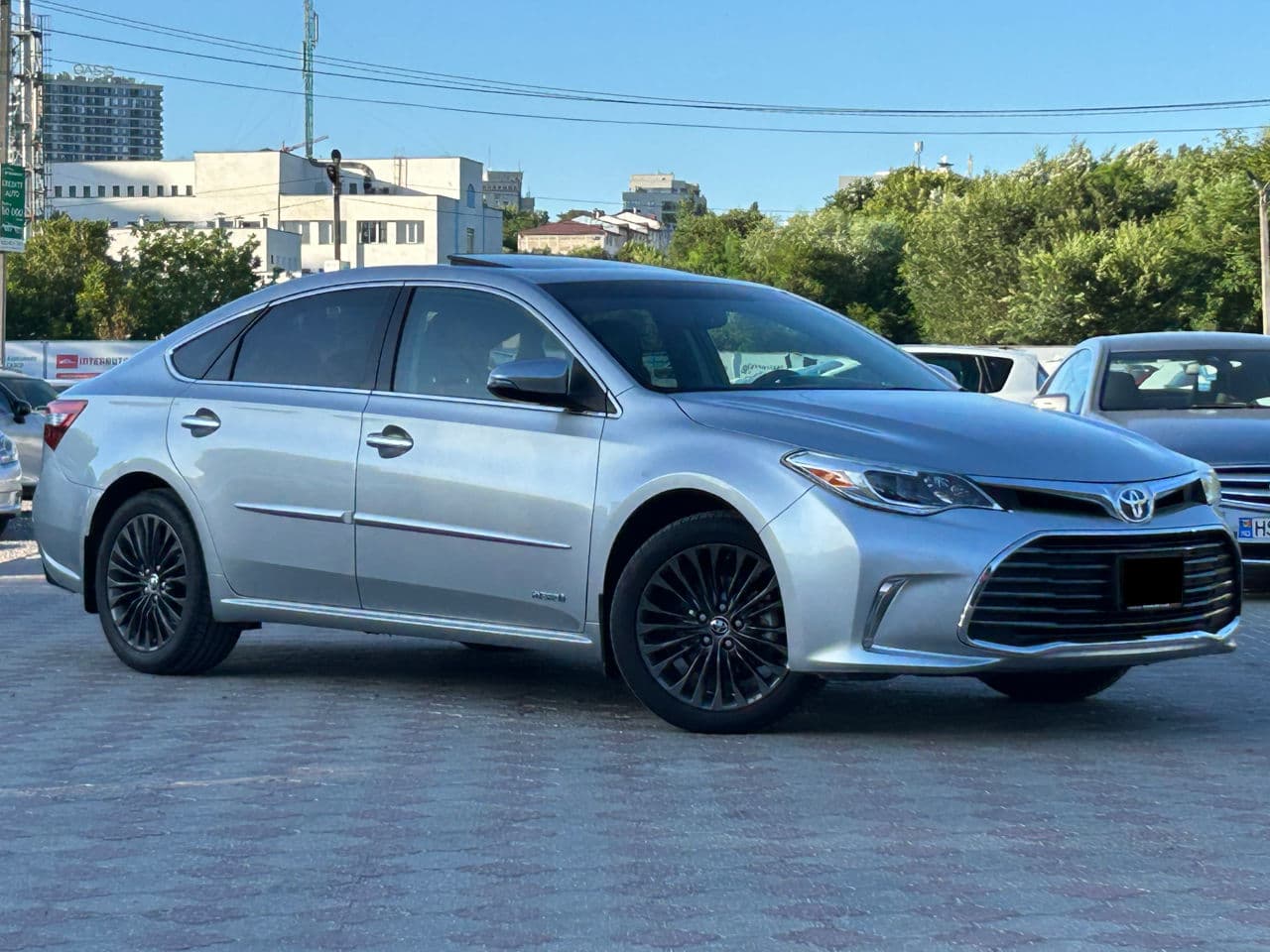 2015 Toyota Avalon — Miniatură 4