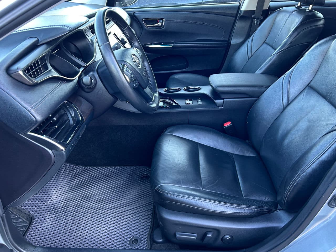 2015 Toyota Avalon — Miniatură 9