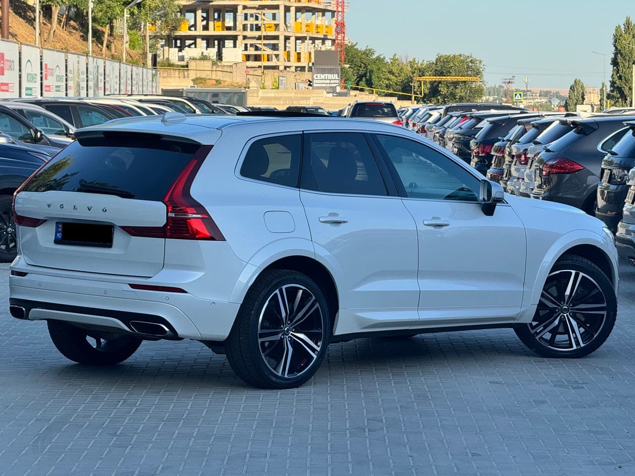 2017 Volvo XC 60 — Miniatură 3