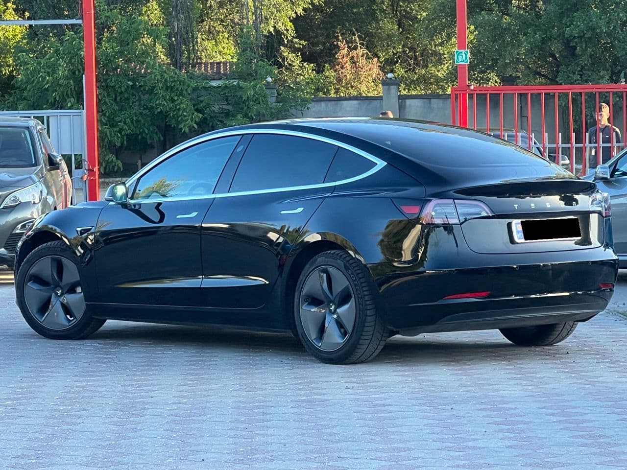 2019 Tesla Model 3 — Miniatură 2