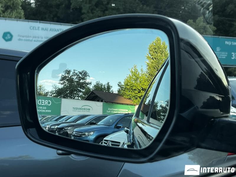 Land Rover Discovery Sport 2020 — Миниатюра 19