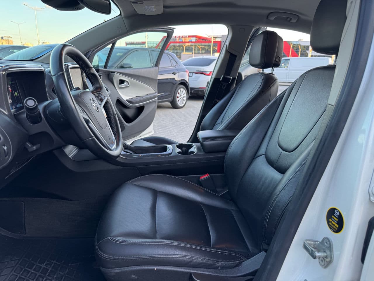 Opel Ampera 2012 — Миниатюра 5