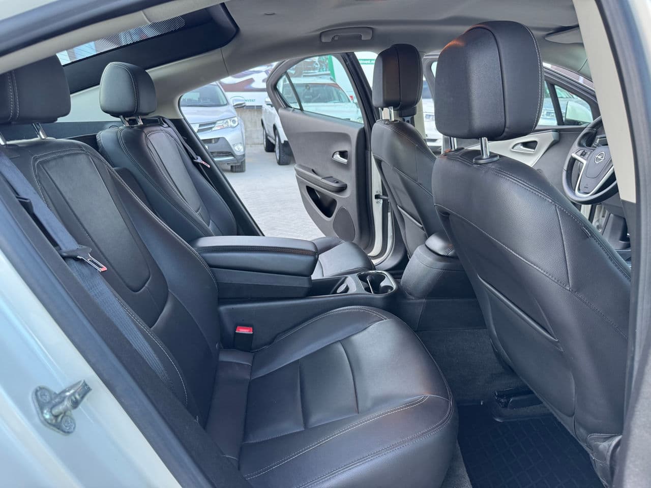 Opel Ampera 2012 — Миниатюра 14