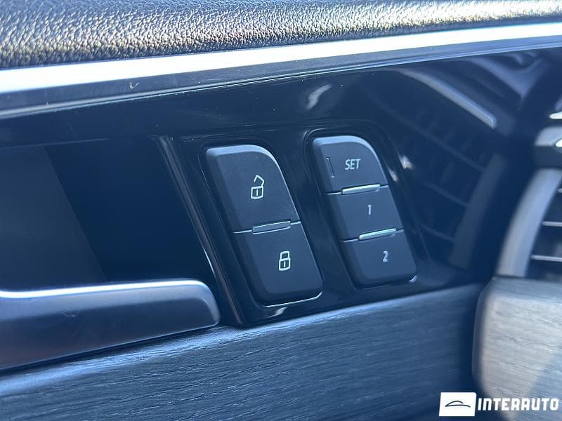 Audi A4 2021 — Миниатюра 17