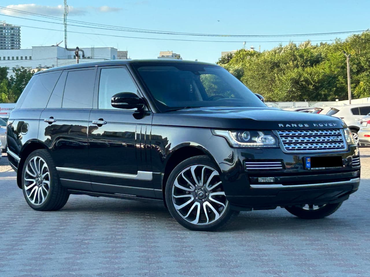 2013 Land Rover Range Rover Vogue — Miniatură 4