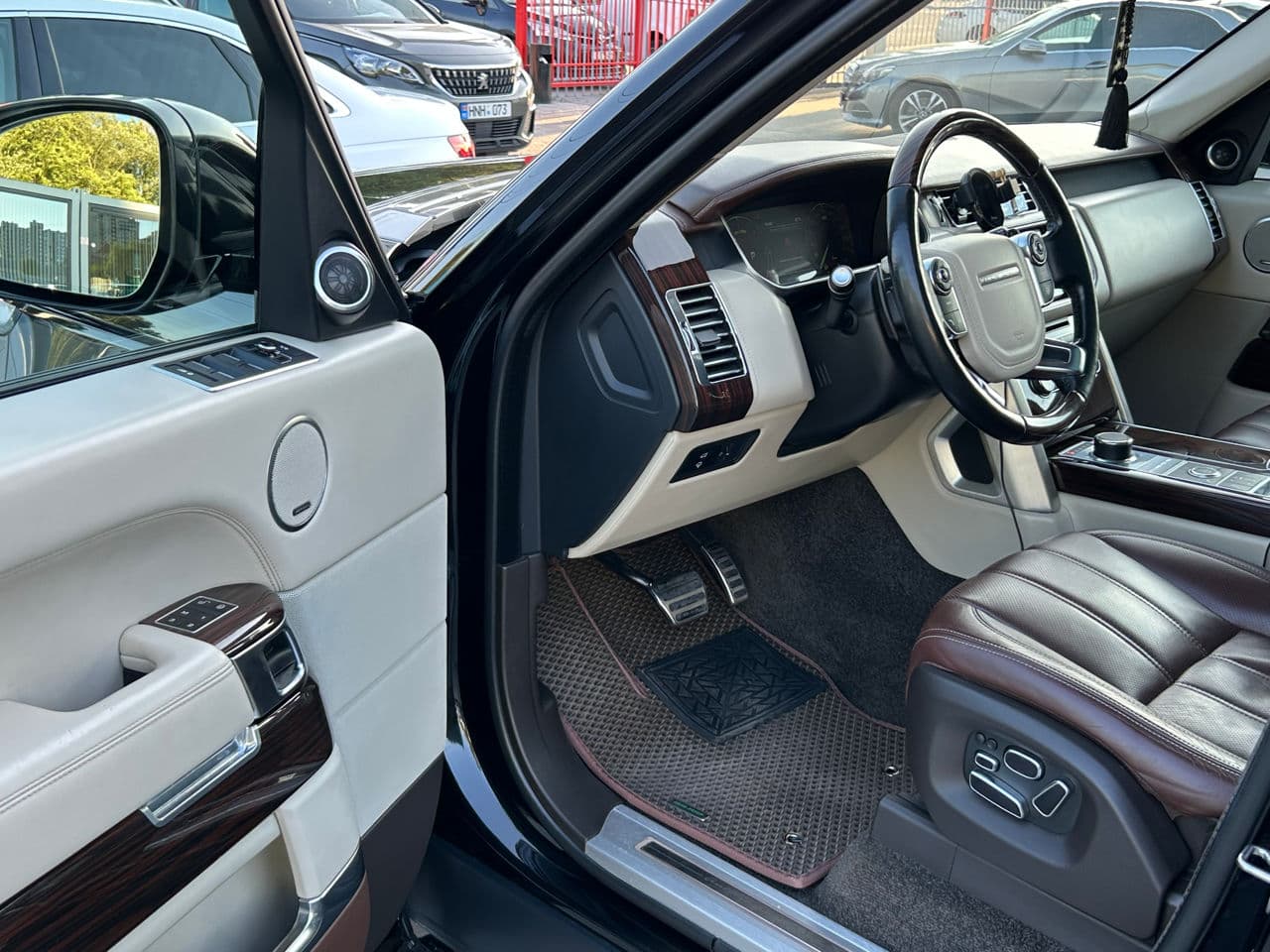 2013 Land Rover Range Rover Vogue — Miniatură 7