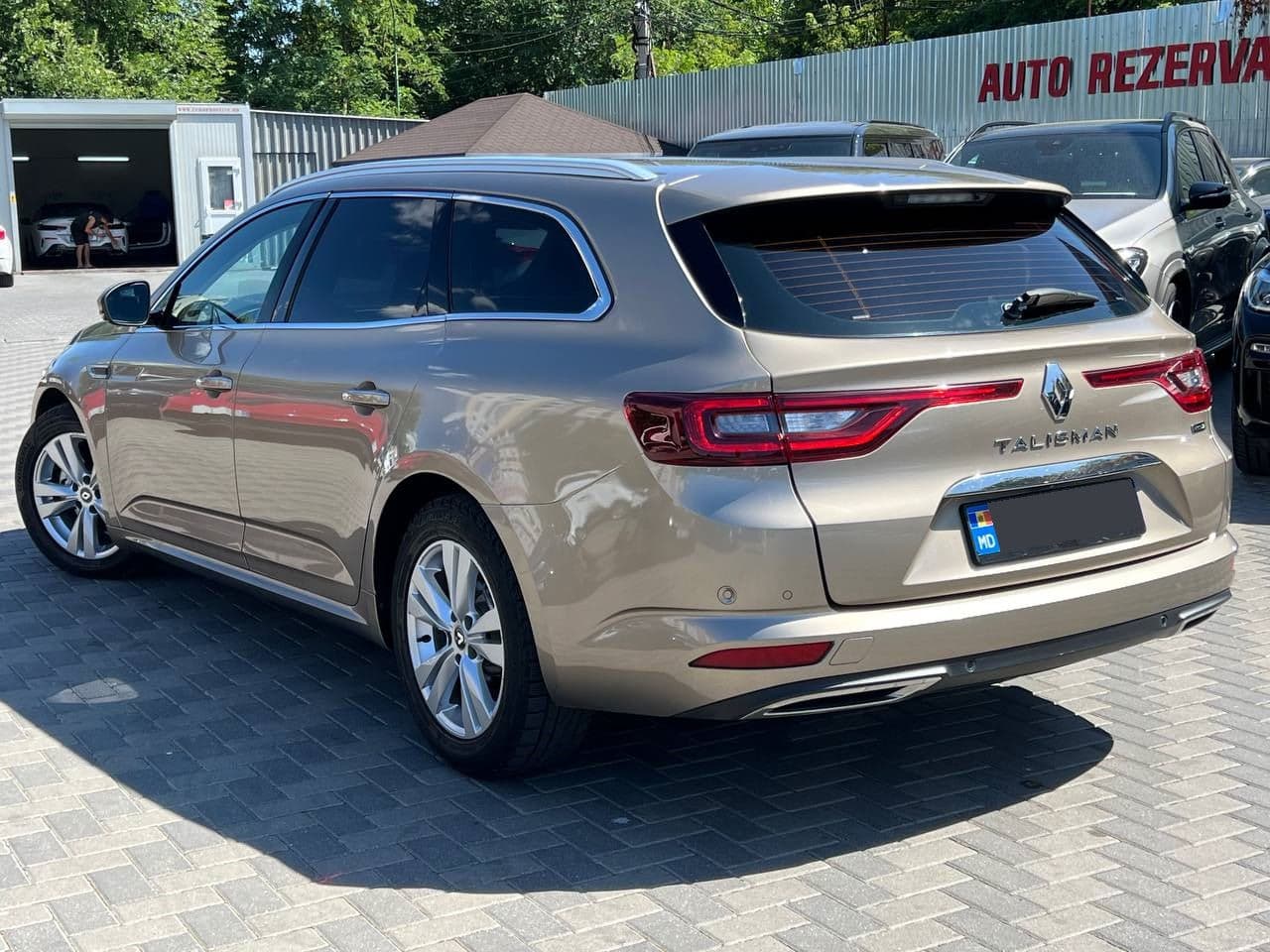 2016 Renault Talisman — Miniatură 2