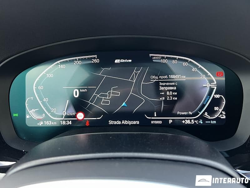 2021 BMW 545e — Miniatură 10