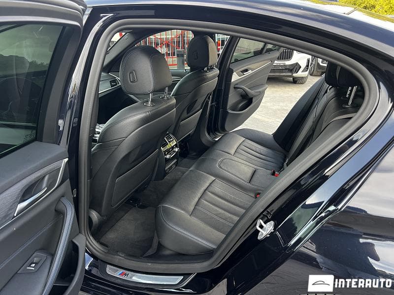 2021 BMW 545e — Miniatură 8