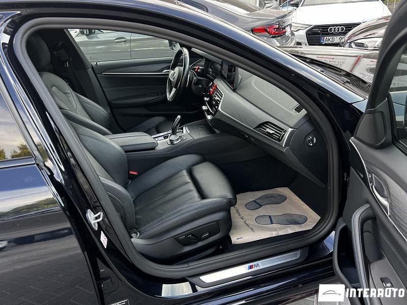 2021 BMW 545e — Miniatură 7