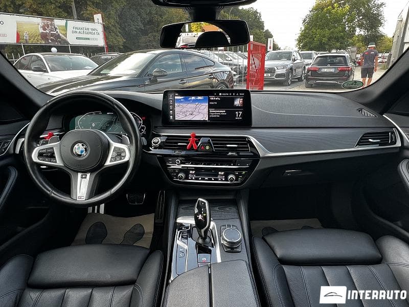 2021 BMW 545e — Miniatură 9