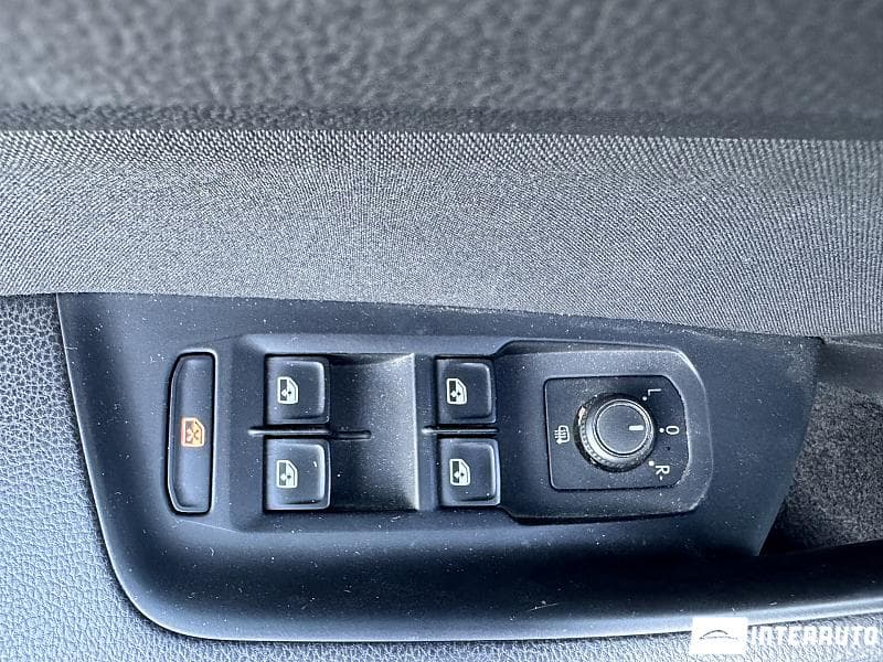 2017 Volkswagen Passat — Miniatură 18