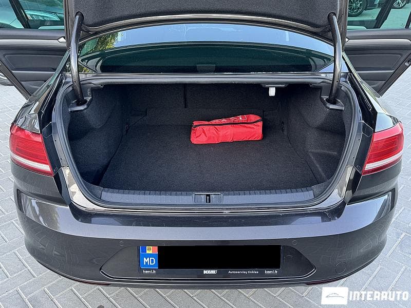 2017 Volkswagen Passat — Miniatură 20