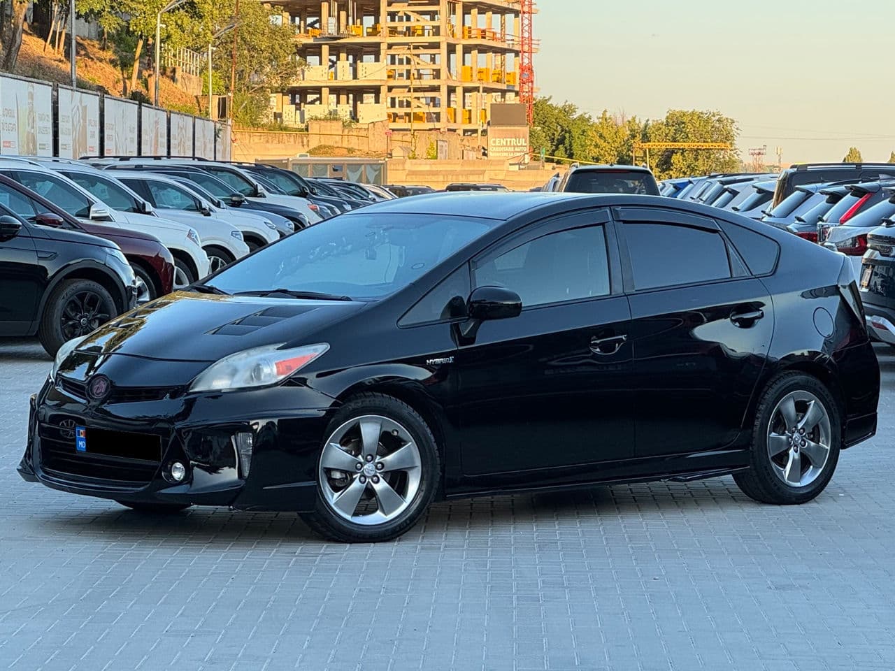 2012 Toyota Prius — Miniatură 2