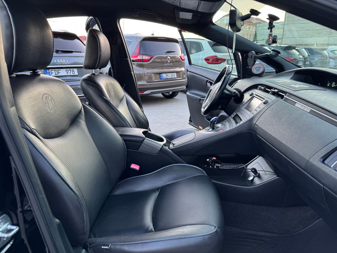 2012 Toyota Prius — Miniatură 14