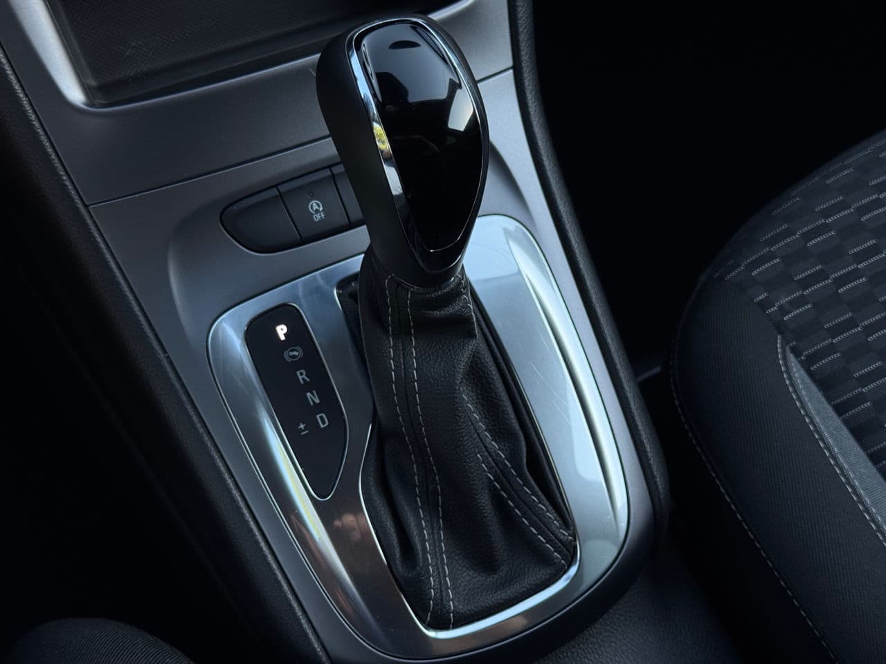 2021 Opel Astra — Miniatură 13