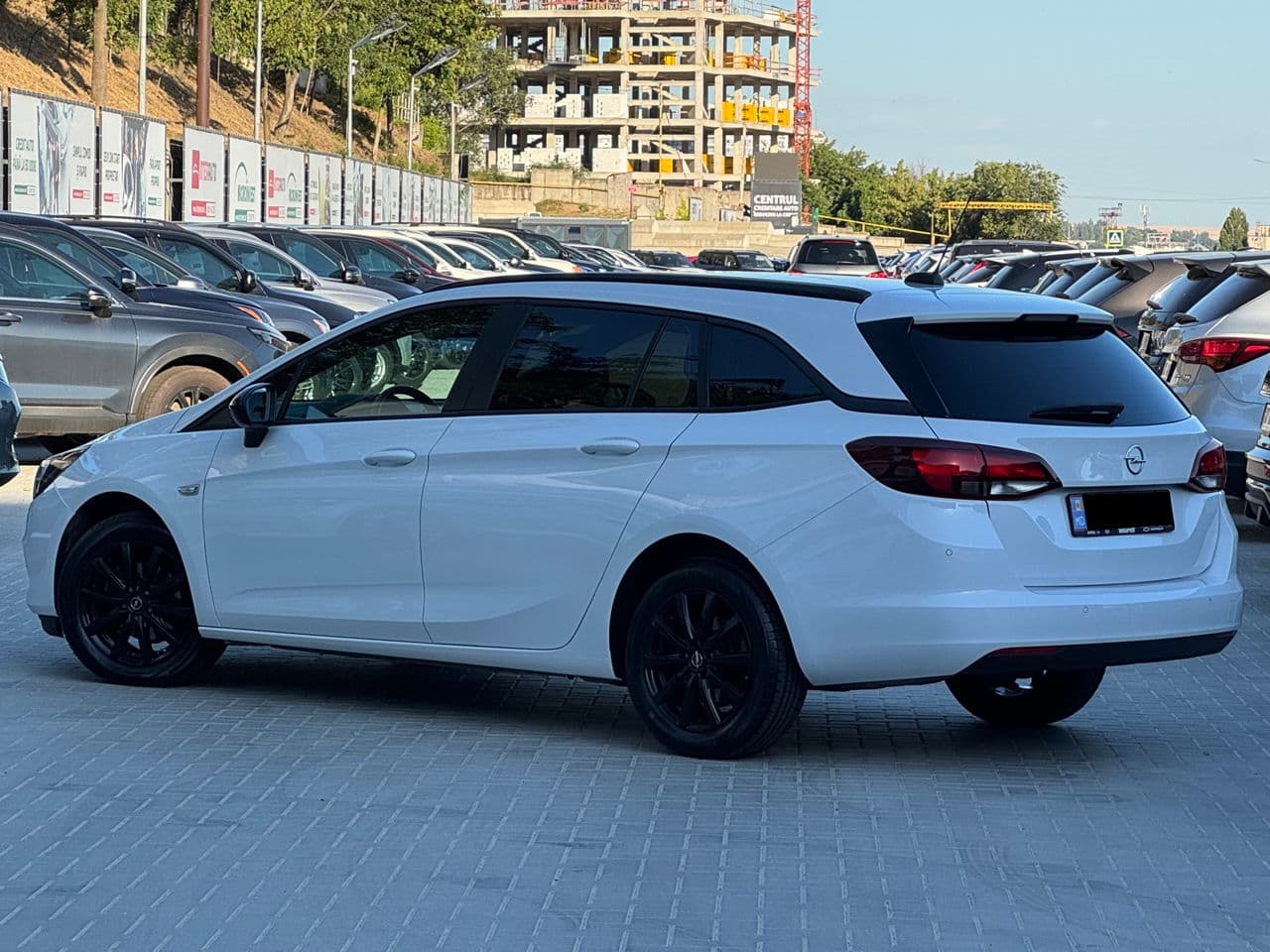 2021 Opel Astra — Miniatură 4