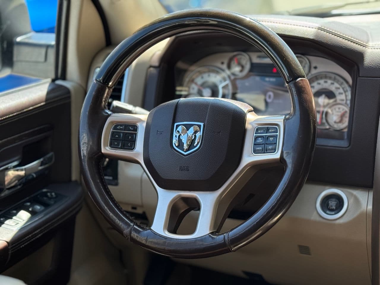 2015 Dodge RAM — Miniatură 11