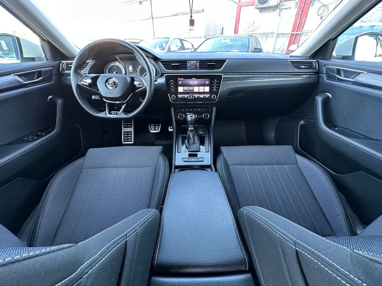 2020 Skoda Superb — Miniatură 7