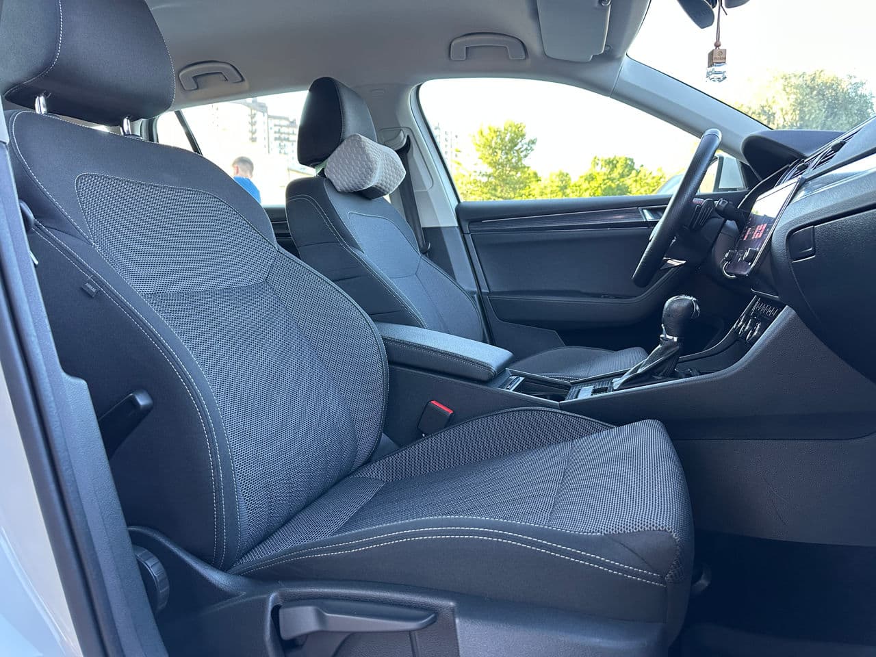 2020 Skoda Superb — Miniatură 14