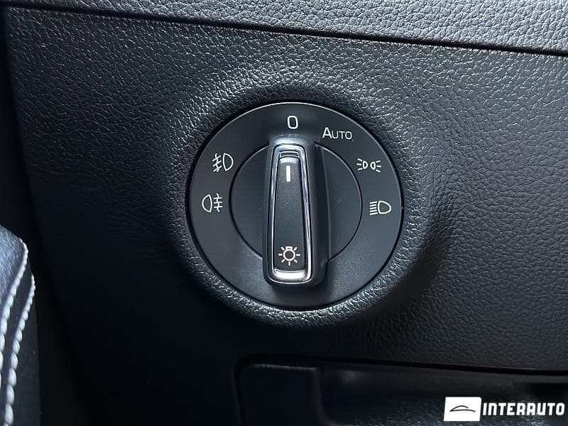 2020 Skoda Superb — Miniatură 8