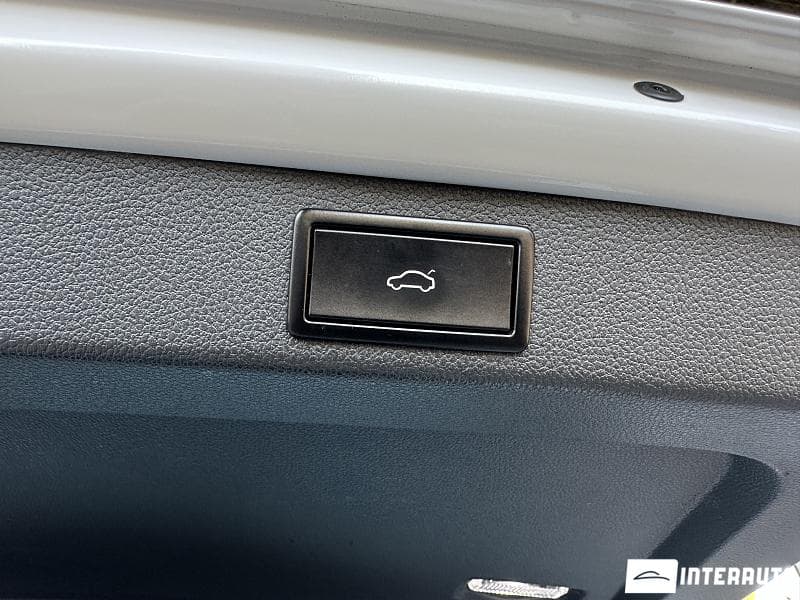 2020 Skoda Superb — Miniatură 21