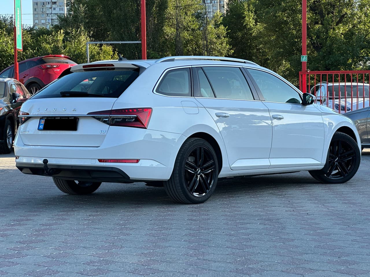 2020 Skoda Superb — Miniatură 3