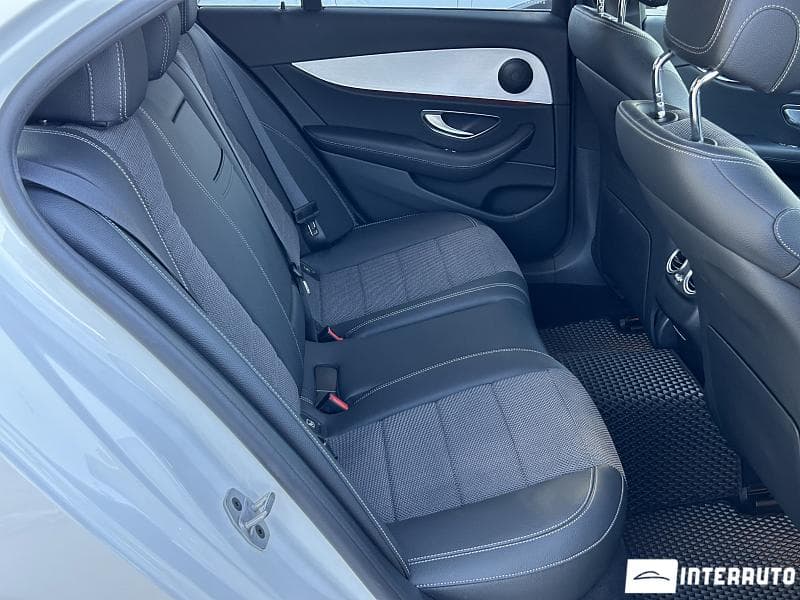Mercedes E 220 2021 — Миниатюра 18