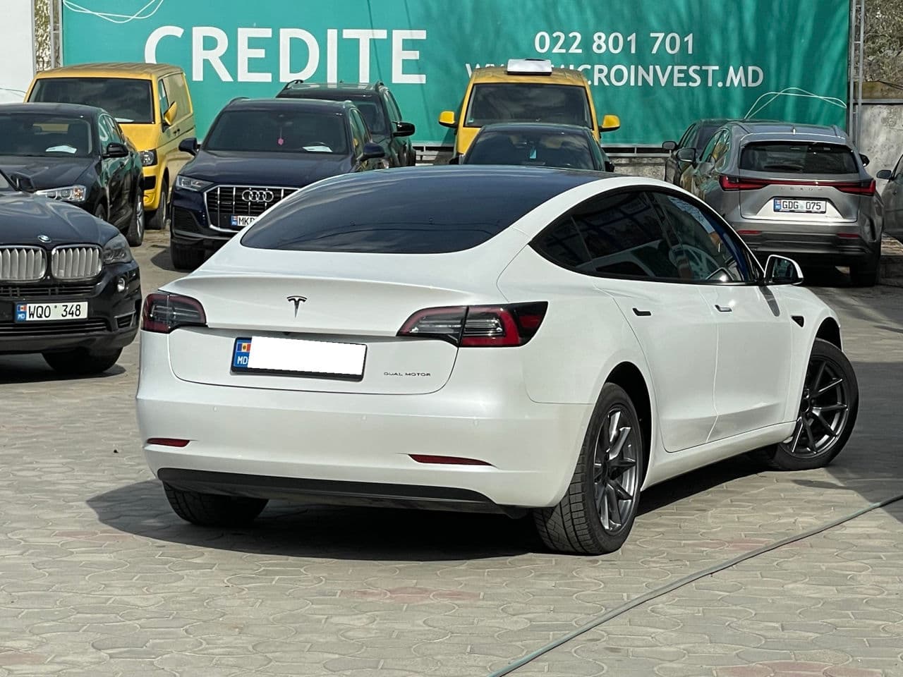 2021 Tesla Model 3 — Miniatură 3