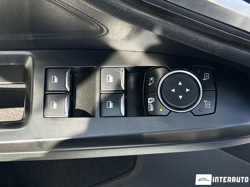 2018 Ford Focus — Miniatură 19
