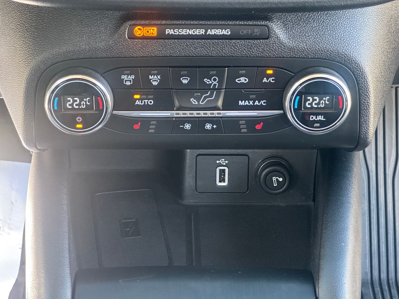 2018 Ford Focus — Miniatură 11